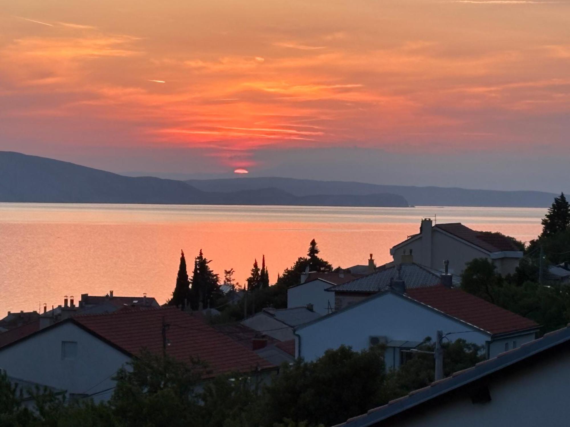 Apartments Lili Senj  Bagian luar foto